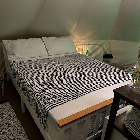 格兰瑟姆Spacious Bell Tent At Herigerbi Park Lincolnshire别墅 外观 照片
