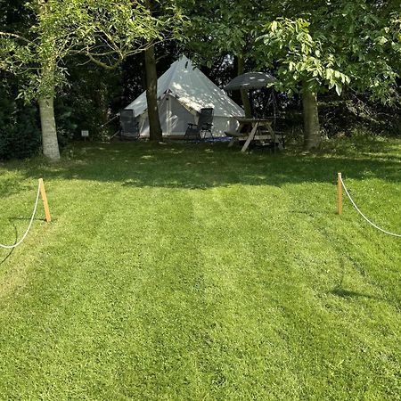 格兰瑟姆Spacious Bell Tent At Herigerbi Park Lincolnshire别墅 外观 照片